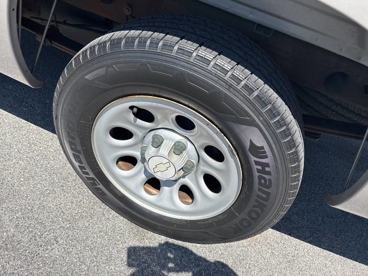 Used 2006 Chevrolet Silverado 1500 W/T RWD image 3