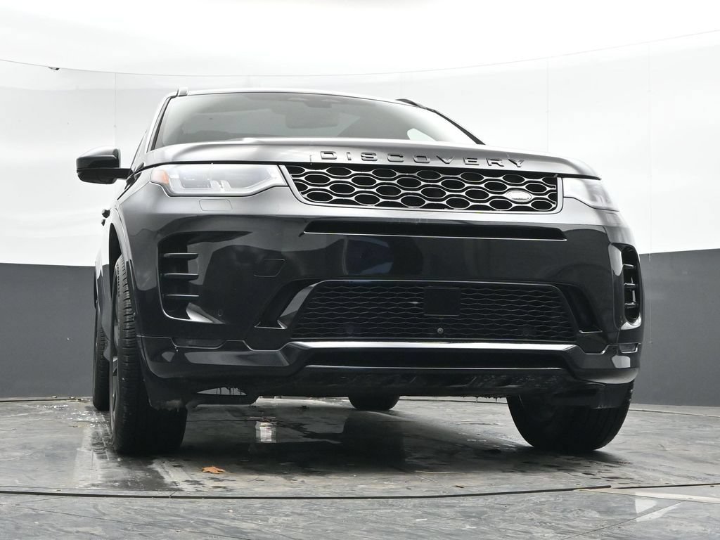 Used 2025 Land Rover Discovery Sport Dynamic SE AWD/4WD image 44