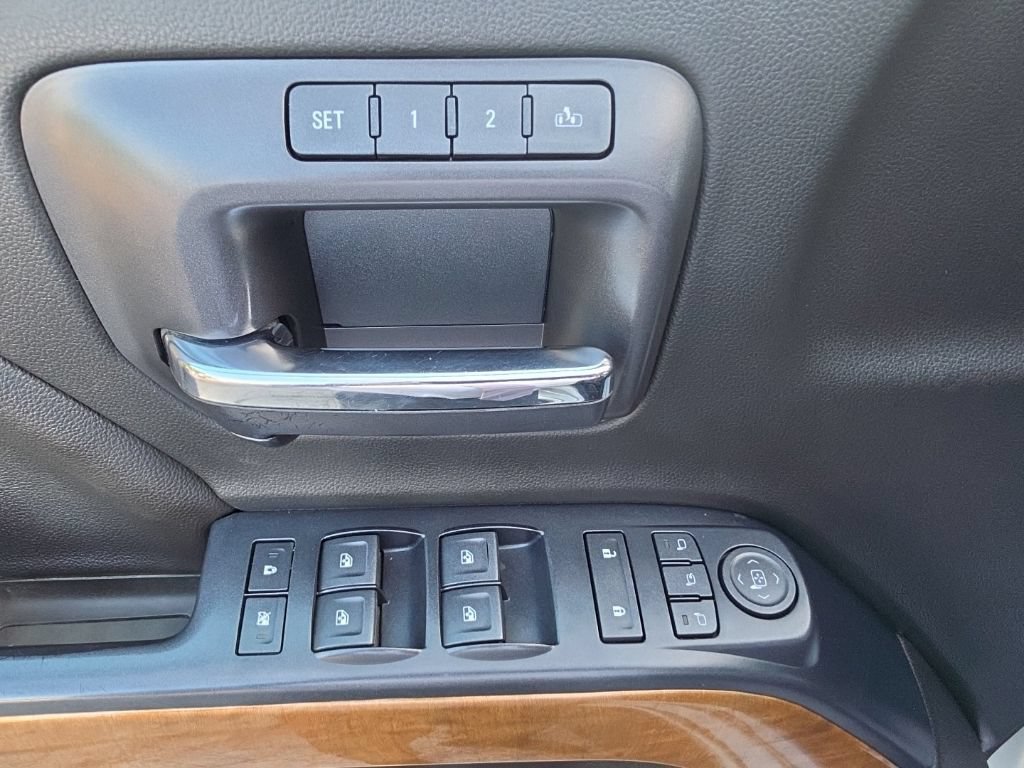 Used 2018 Chevrolet Silverado 2500 LTZ w/ LTZ Plus Package AWD/4WD image 20