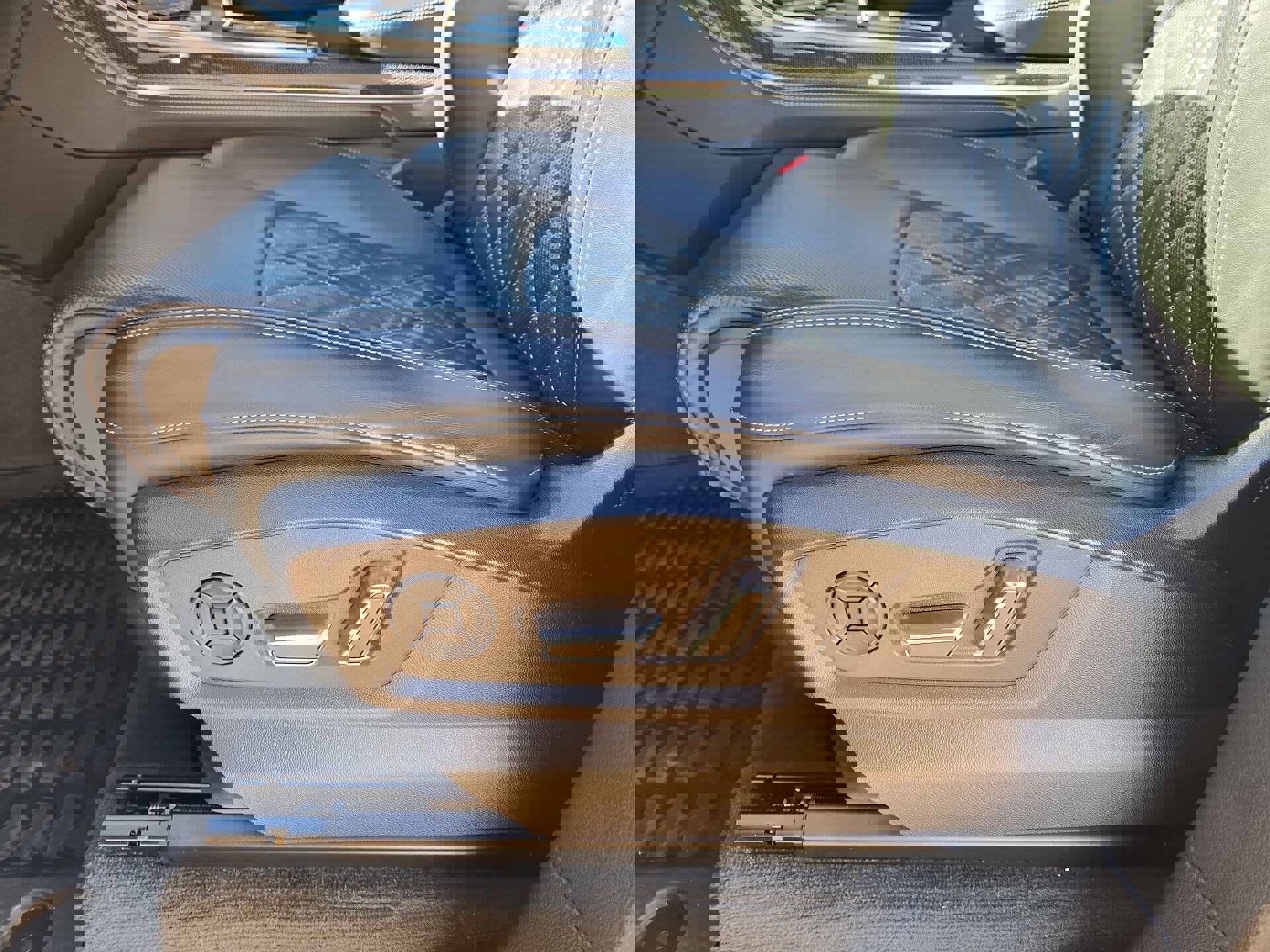 Used 2022 Audi SQ7 Premium Plus image 17