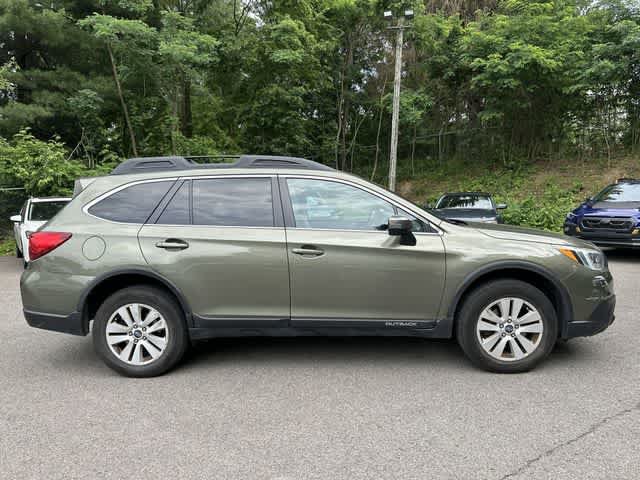 Used 2015 Subaru Outback 2.5i Premium AWD/4WD image 3