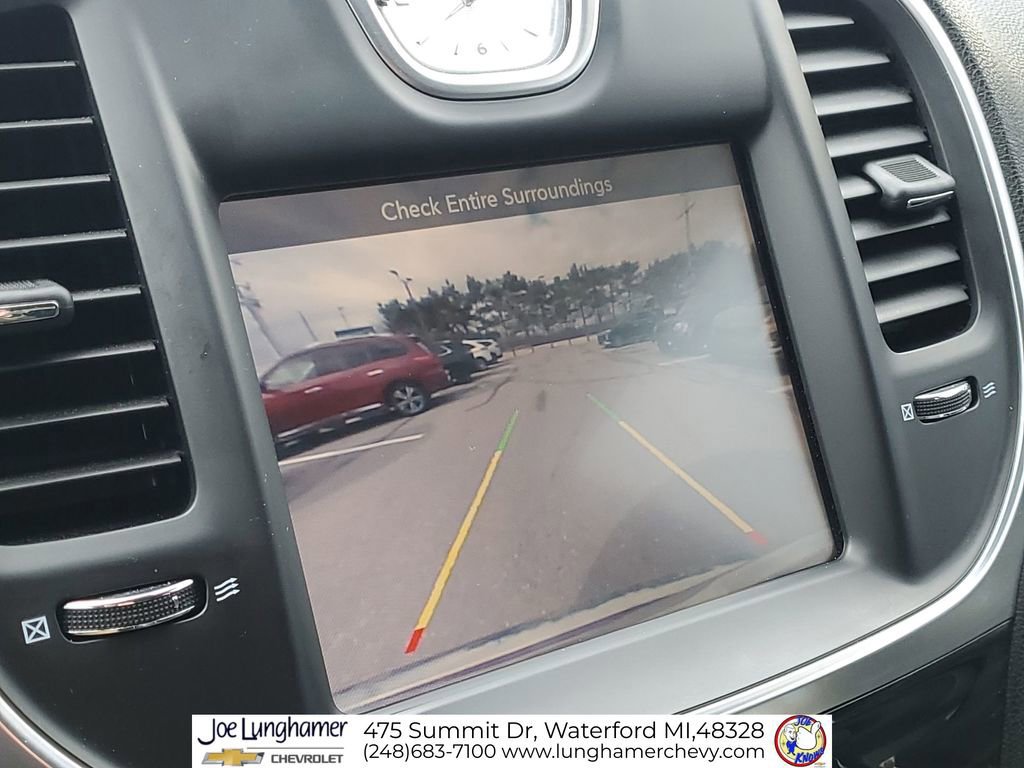 Used 2016 Chrysler 300 Limited image 15