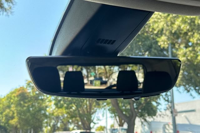 Used 2021 GMC Acadia Denali w/ Denali Technology Package FWD image 26