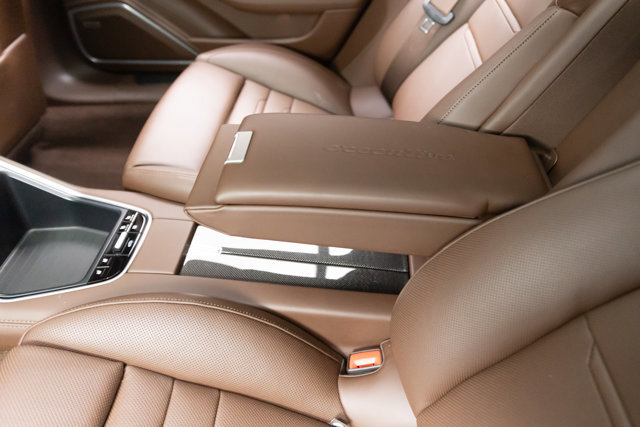 Used 2023 Porsche Panamera 4S Executive image 25