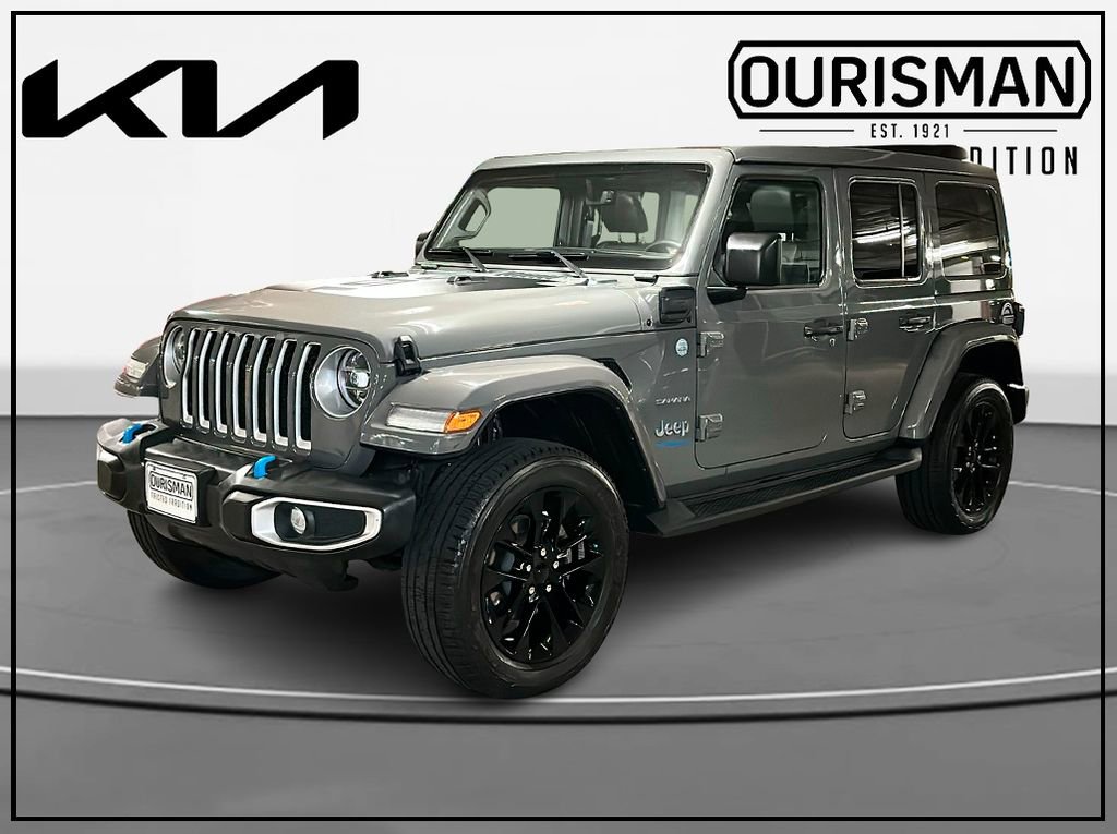 Used 2022 Jeep Wrangler Unlimited Sahara w/ Cold Weather Group image 2