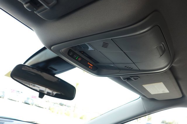 Used 2025 Chevrolet Blazer LT image 27