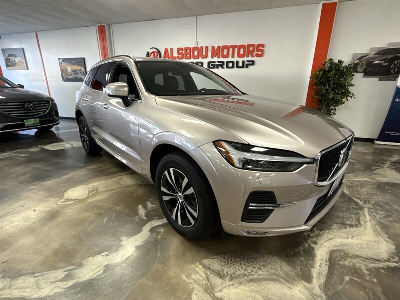 Used 2023 Volvo XC60 B5 Core AWD/4WD image 1