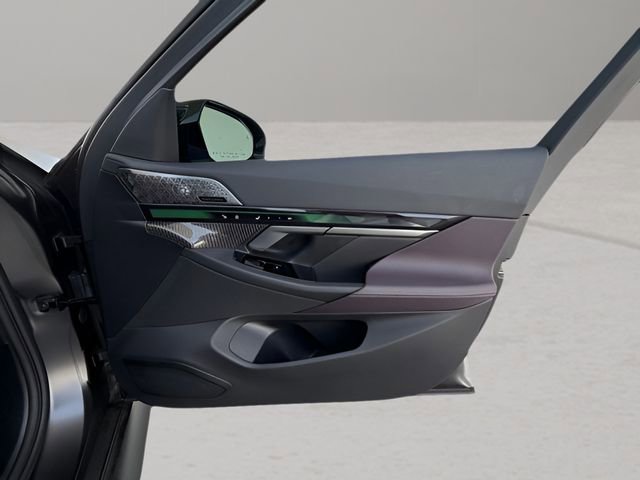 Used 2026 BMW M5 image 42