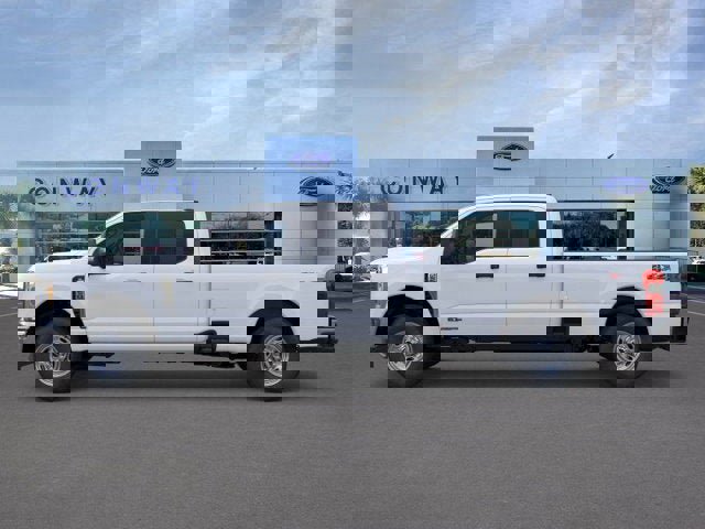 New 2026 Ford F250 4x4 Crew Cab Super Duty image 3