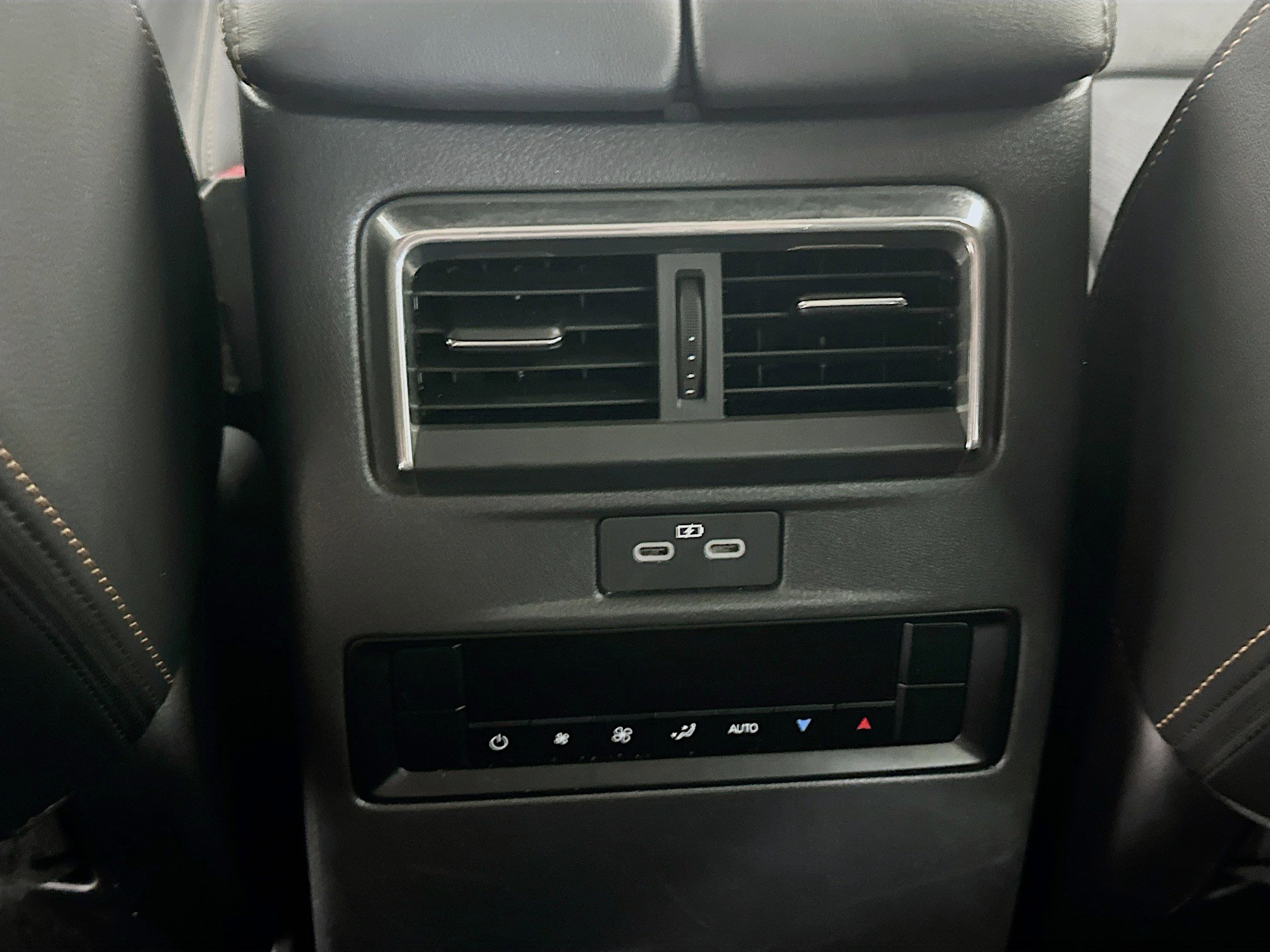 Used 2024 MAZDA CX-90 3.3 Turbo w/ Preferred Plus image 29