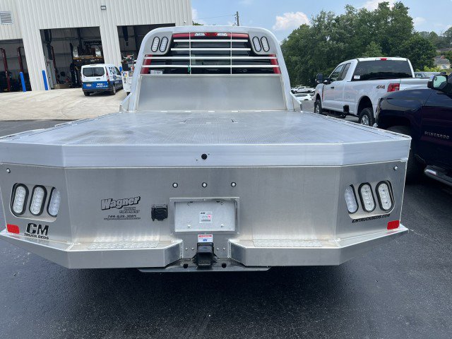 New 2025 Ford F550 4x4 SuperCab Super Duty w/ XLT Value Package image 7