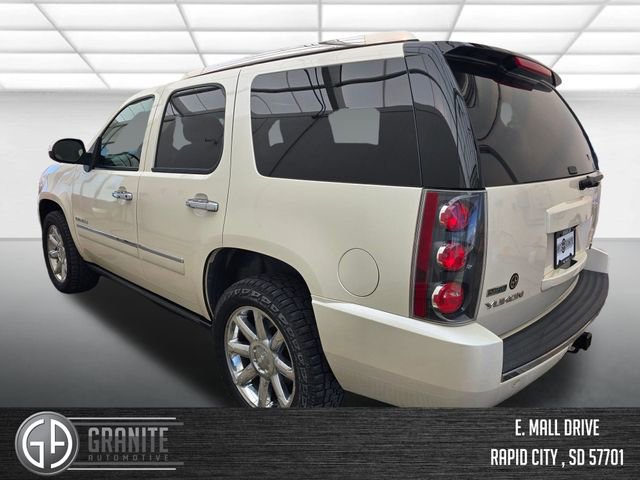 Used 2011 GMC Yukon Denali image 3