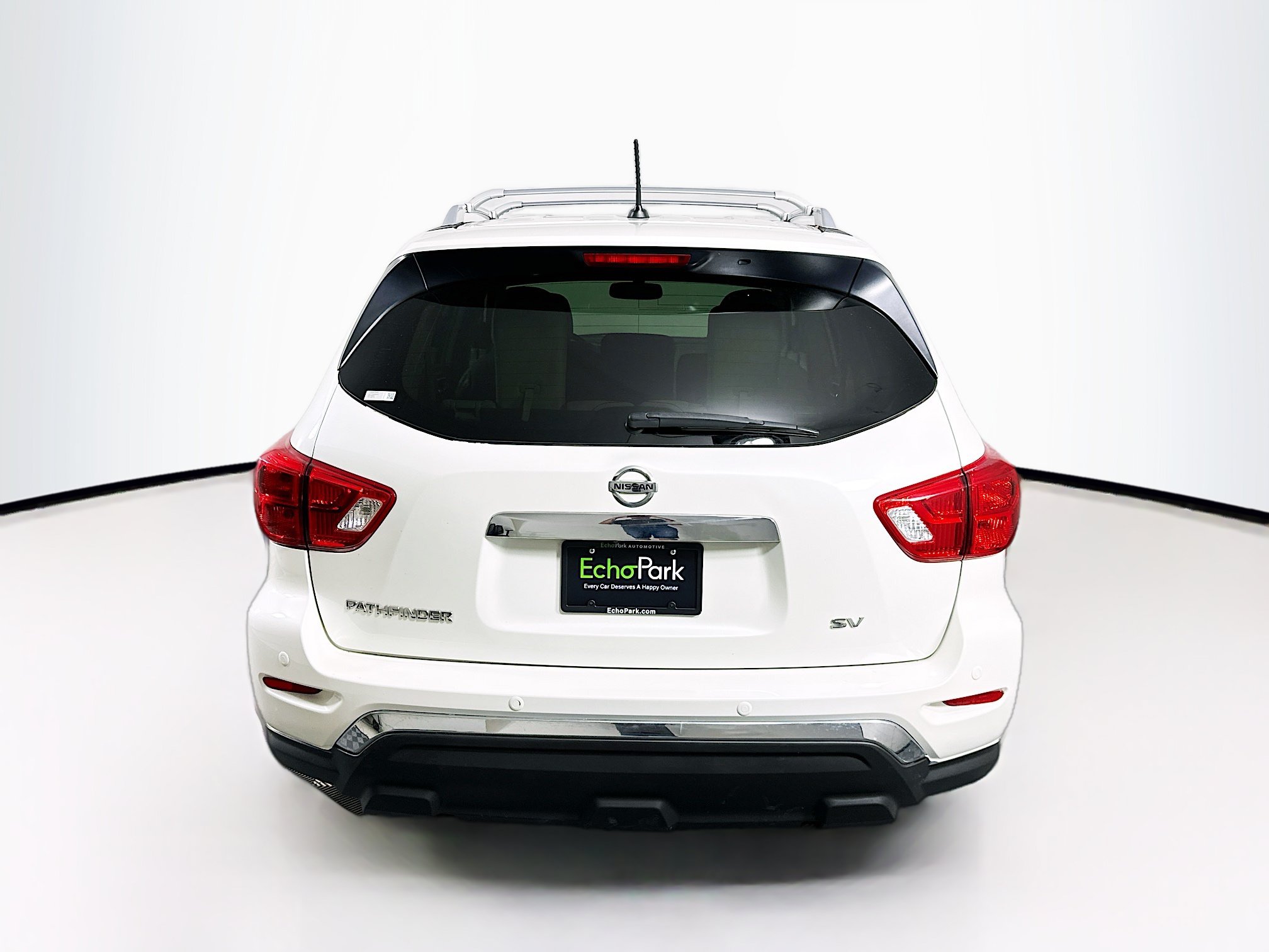 Used 2017 Nissan Pathfinder SV FWD image 7