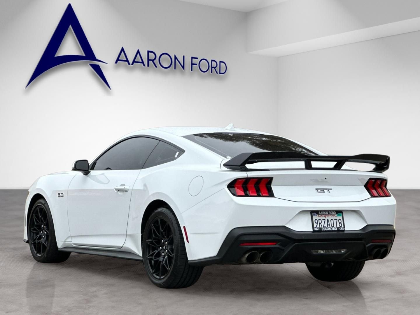 Used 2024 Ford Mustang GT Premium image 3