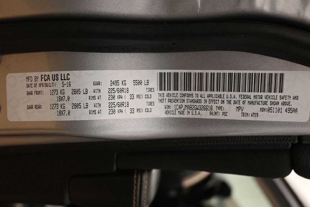Used 2016 Jeep Cherokee Sport AWD/4WD image 30