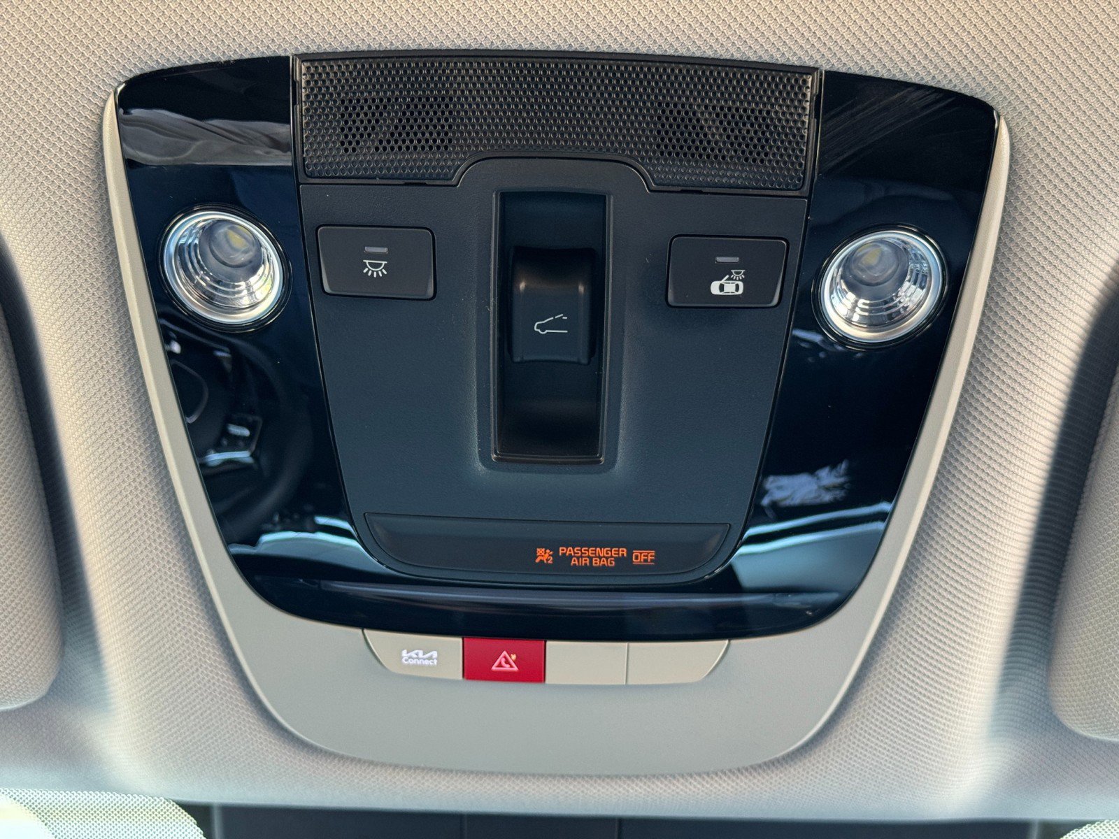 Used 2024 Kia Sorento SX FWD image 33