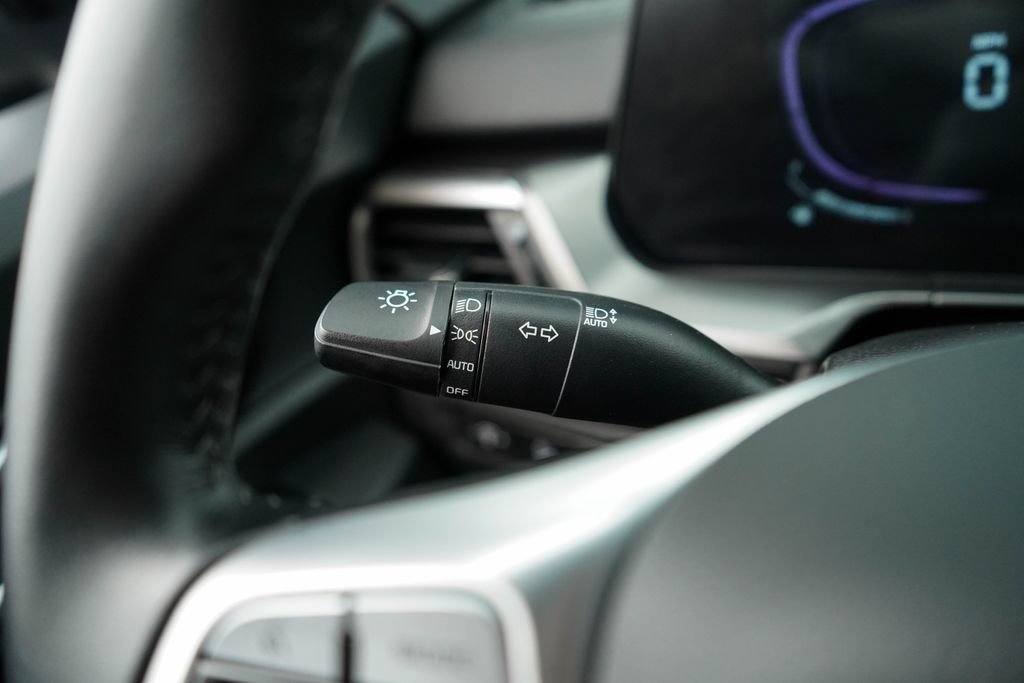 Used 2025 Kia Telluride S FWD image 37