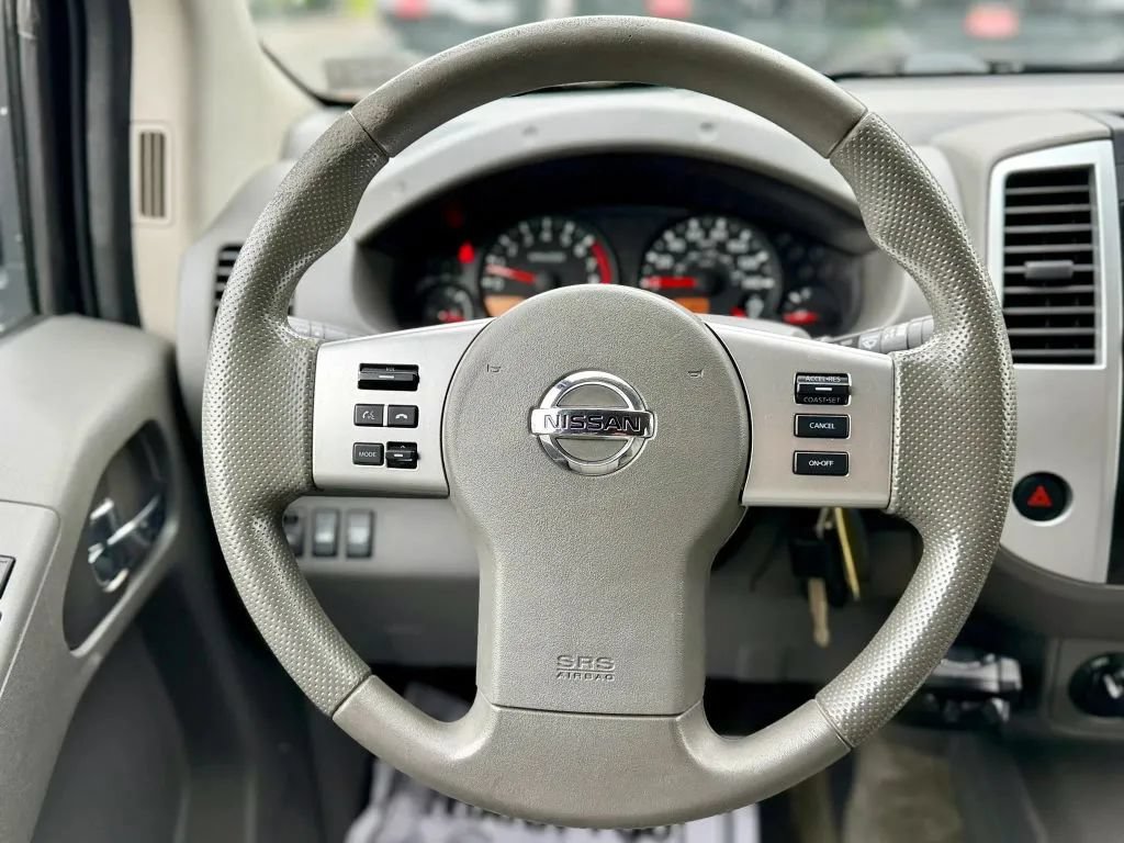 Used 2018 Nissan Frontier SV AWD/4WD image 18