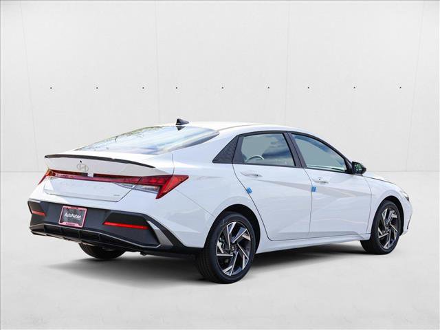 New 2025 Hyundai Elantra SEL image 5
