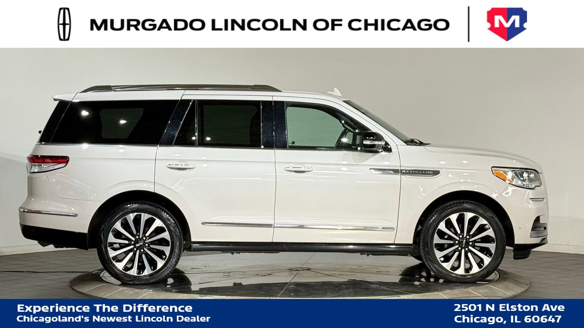 Used 2023 Lincoln Navigator Reserve AWD/4WD image 9