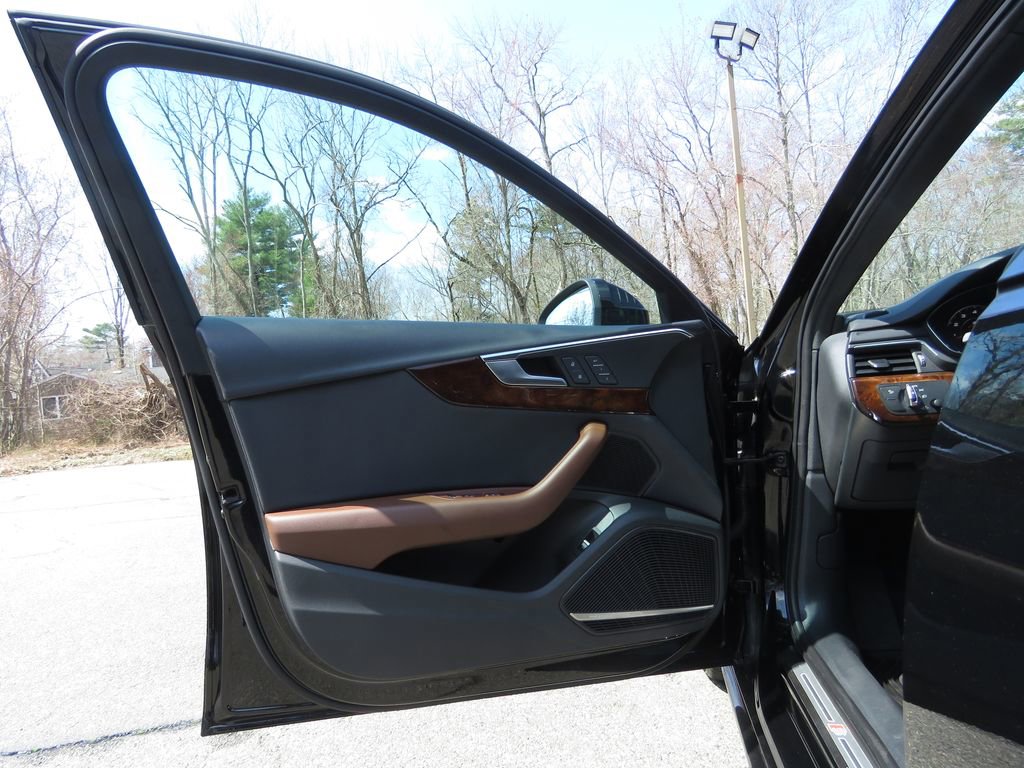 Used 2018 Audi A4 2.0T Premium Plus w/ Premium Plus Package image 9