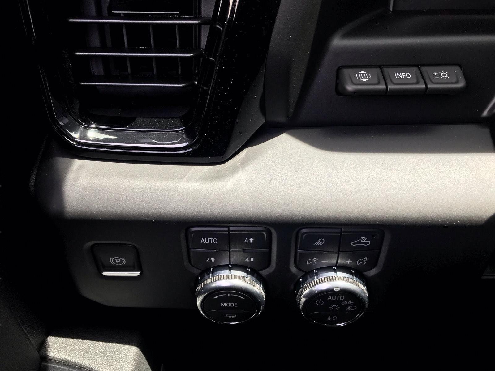 New 2026 GMC Sierra 1500 AT4 w/ AT4 Premium Package AWD/4WD image 20