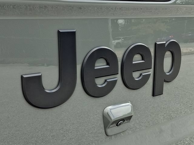 Used 2022 Jeep Gladiator Sport AWD/4WD image 29