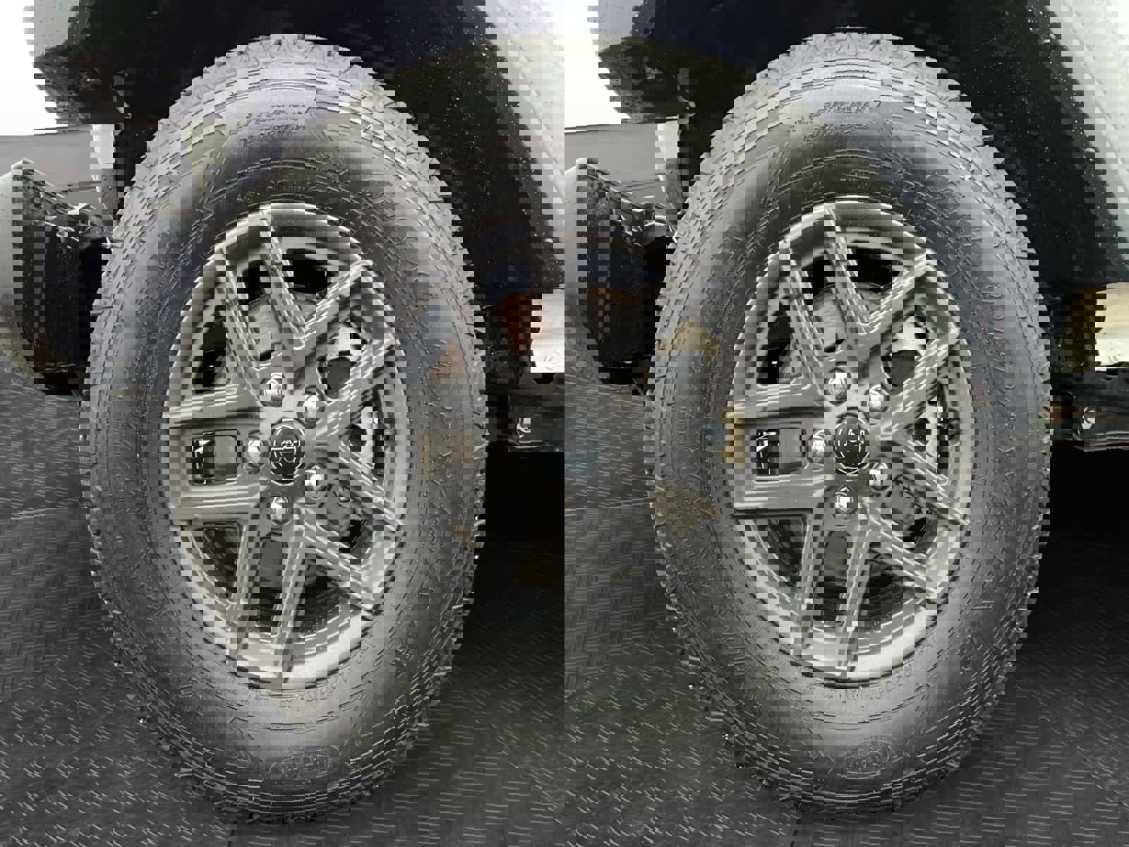 Used 2025 Jeep Gladiator Sport image 16