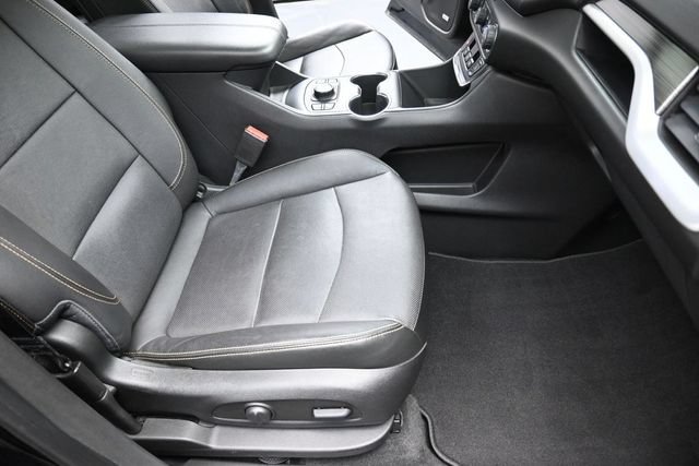 Used 2020 GMC Terrain SLT w/ Preferred Package FWD image 28