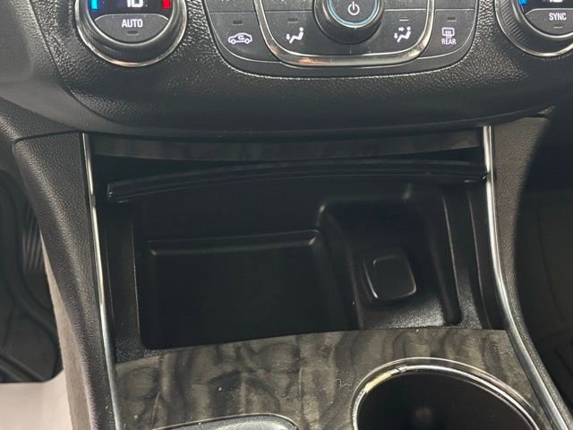 Used 2015 Chevrolet Impala LT w/ Convenience Package FWD image 25