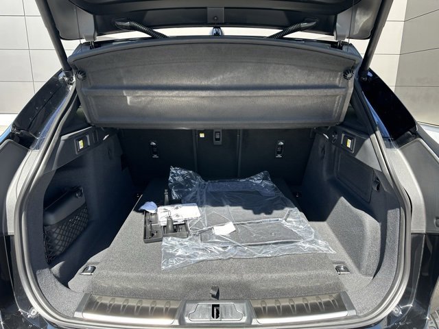 New 2026 Jaguar F-PACE R-Dynamic S image 39