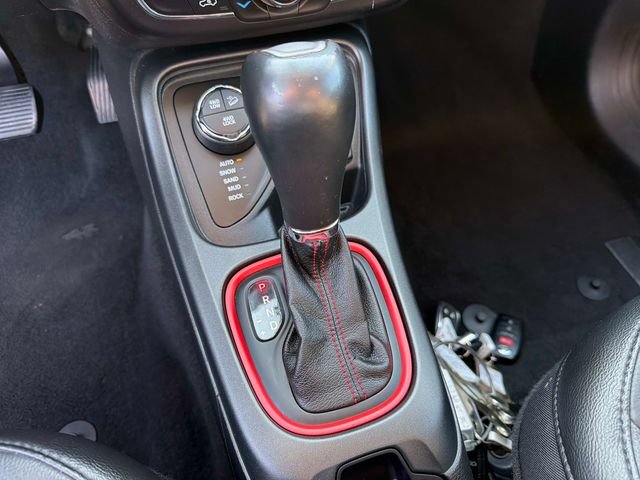 Used 2018 Jeep Compass Trailhawk AWD/4WD image 28