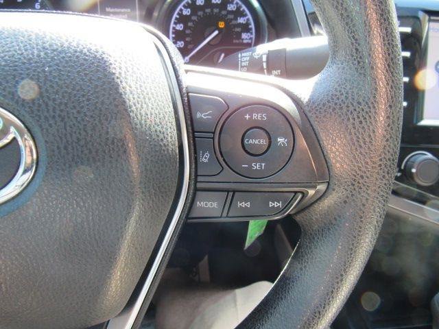 Used 2020 Toyota Camry LE image 16