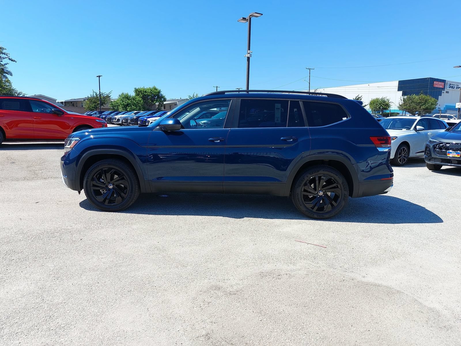 Used 2022 Volkswagen Atlas SE FWD image 8