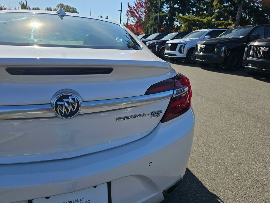 Used 2017 Buick Regal GS w/ Driver Confidence Package #2 AWD/4WD image 17