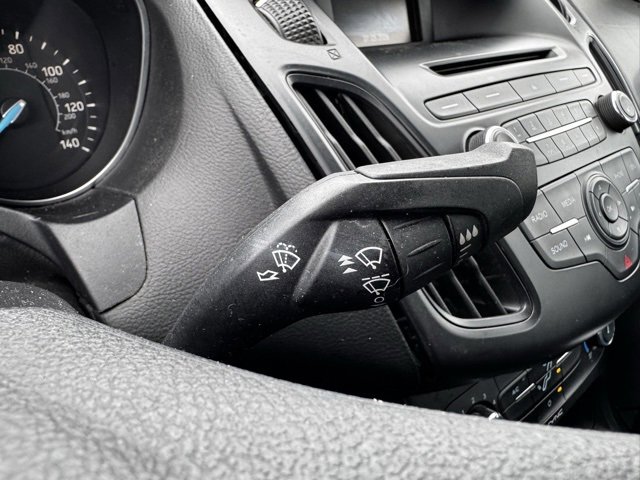 Used 2015 Ford Focus SE image 26