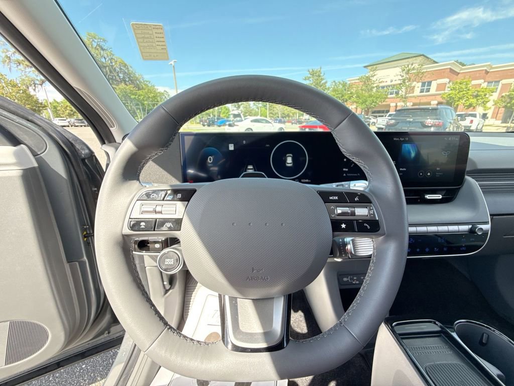 Used 2025 Hyundai Ioniq 5 SEL image 14