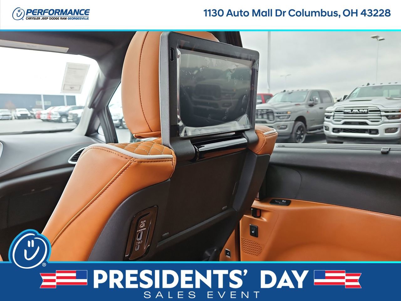 New 2026 Chrysler Pacifica Pinnacle w/ Trailer Tow Group image 17