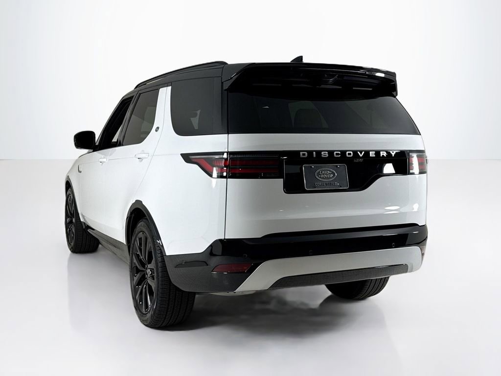 Used 2026 Land Rover Discovery Limited Edition image 3