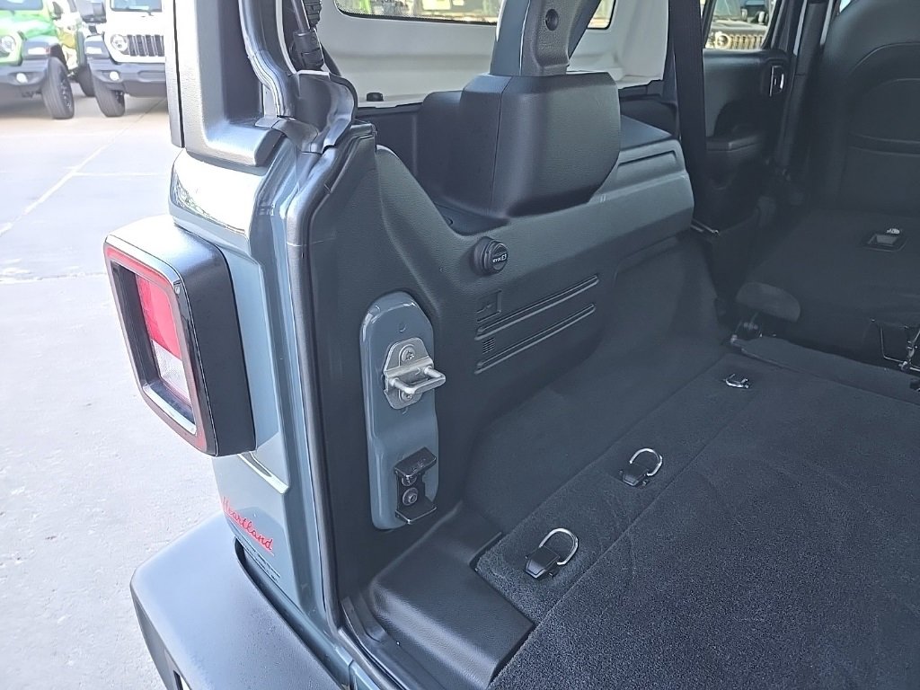 Used 2024 Jeep Wrangler Sport image 99