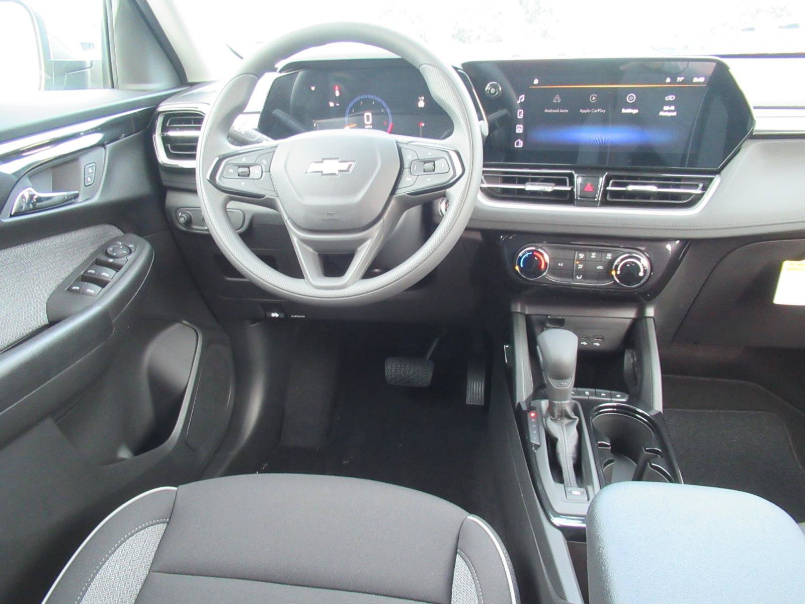 New 2026 Chevrolet TrailBlazer LT w/ Driver Confidence Package FWD image 14