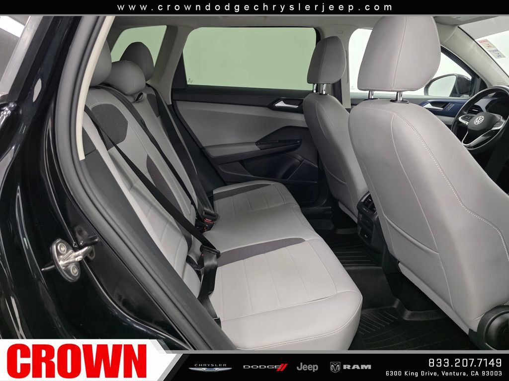 Used 2022 Volkswagen Taos SE FWD image 13