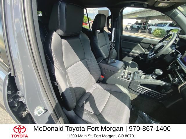 Used 2025 Toyota 4Runner TRD Off-Road Premium AWD/4WD image 25