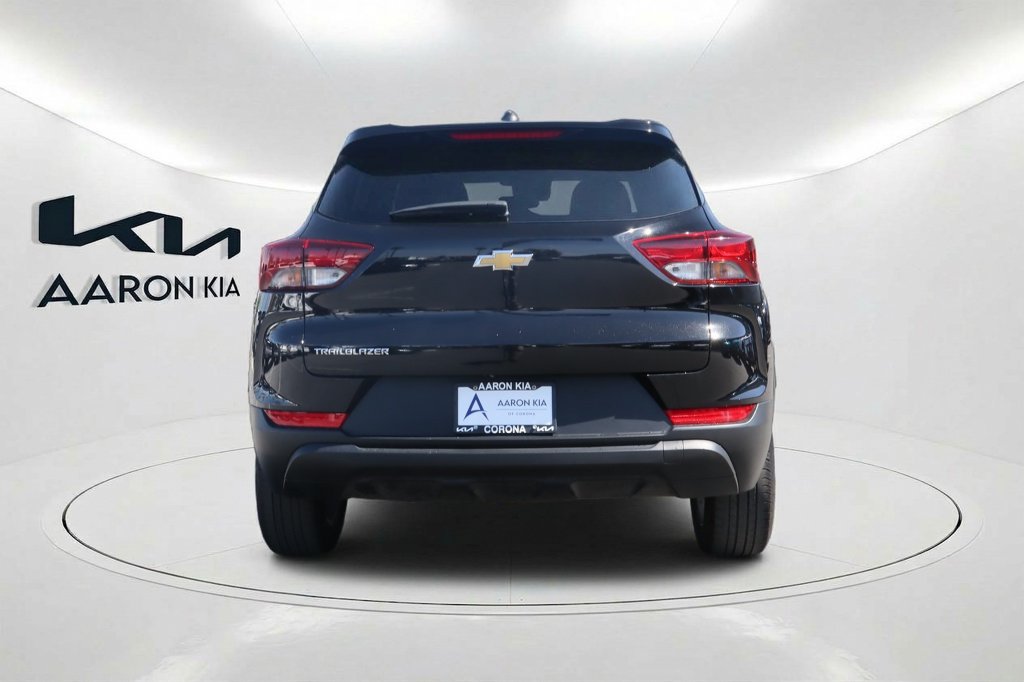 Used 2025 Chevrolet TrailBlazer LS w/ LS Convenience Package FWD image 5