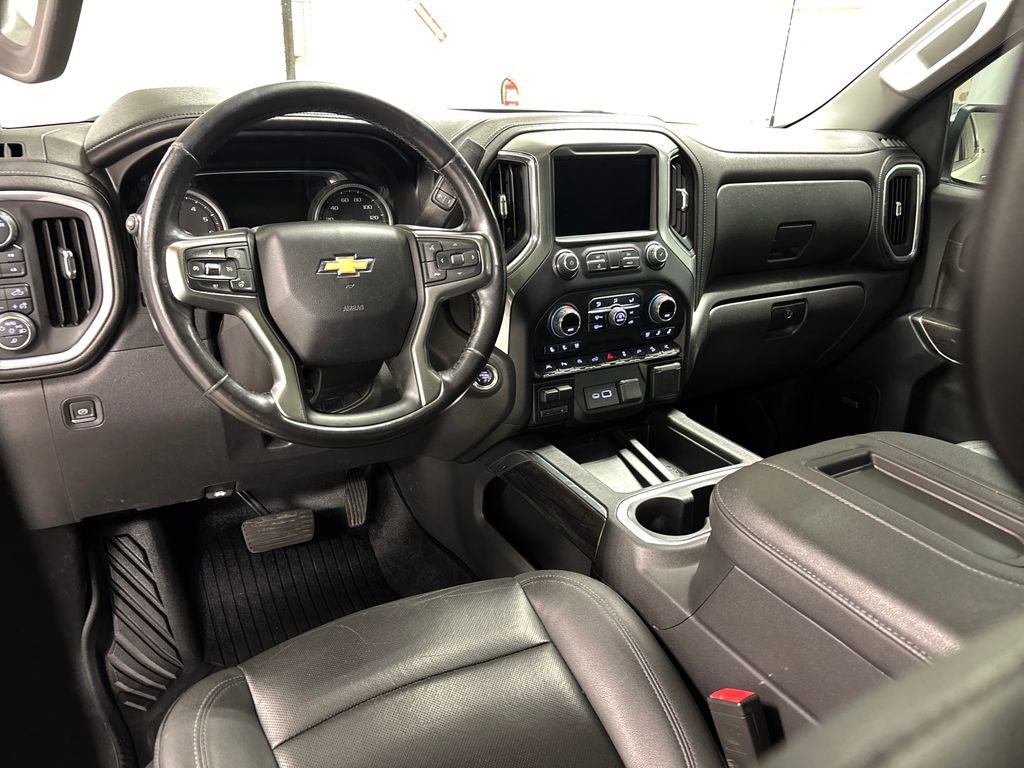Used 2021 Chevrolet Silverado 1500 LTZ w/ Technology Package AWD/4WD image 30