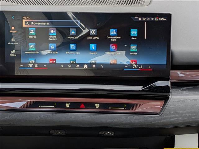 New 2026 BMW i5 eDrive40 w/ Premium Package AWD/4WD image 11