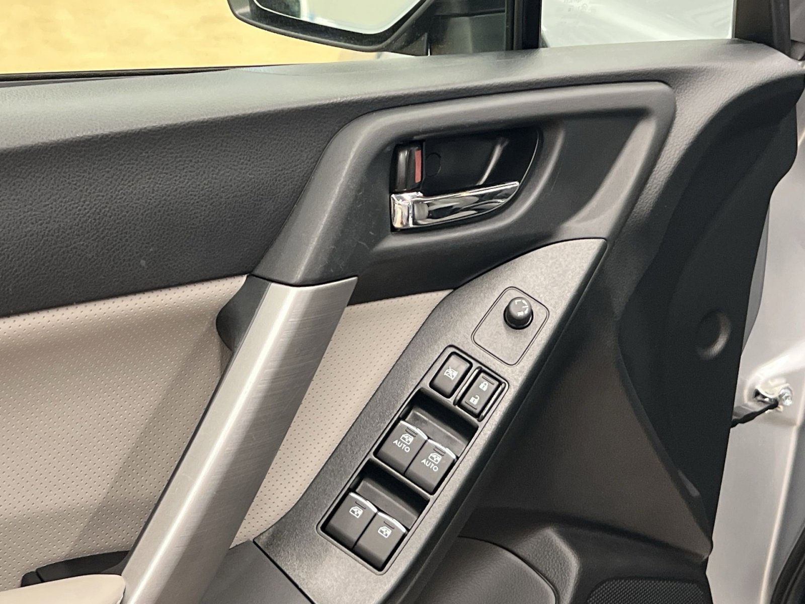 Used 2018 Subaru Forester 2.5i Limited w/ Popular Package #2 image 15