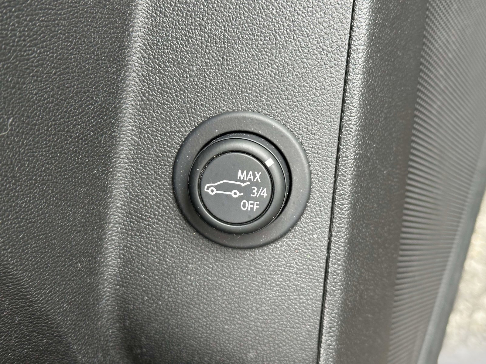 Used 2023 Chevrolet Equinox LT image 21