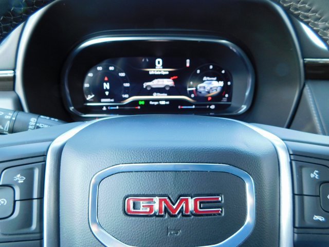 Used 2024 GMC Yukon SLE image 41