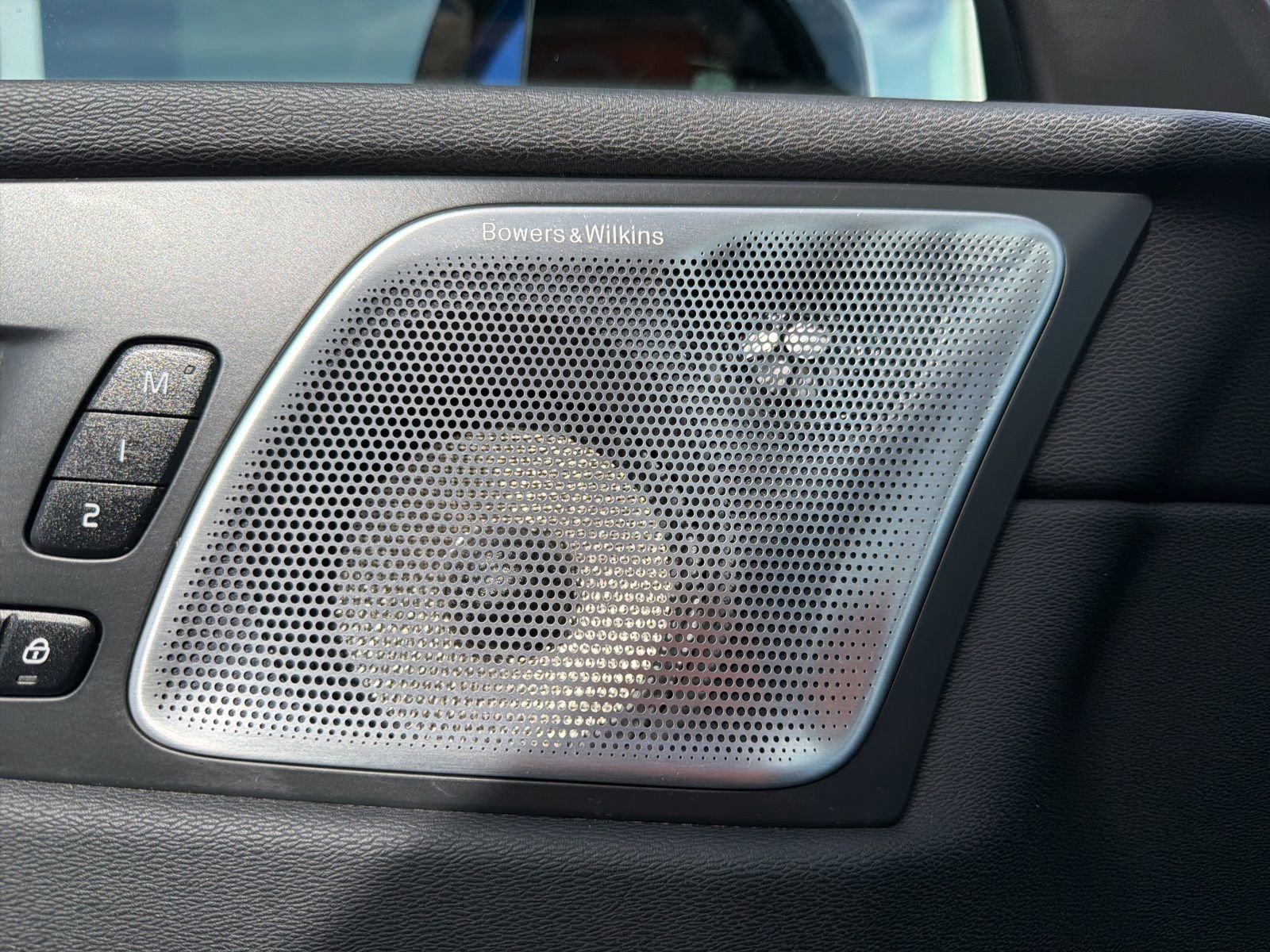 Used 2024 Volvo XC60 T8 Polestar w/ Protection Package Premier image 65